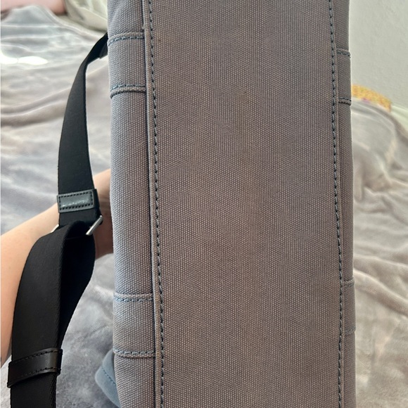 Marc Jacobs The Tote Bag Blue Shadow Medium Canvas - Picture 4 of 10